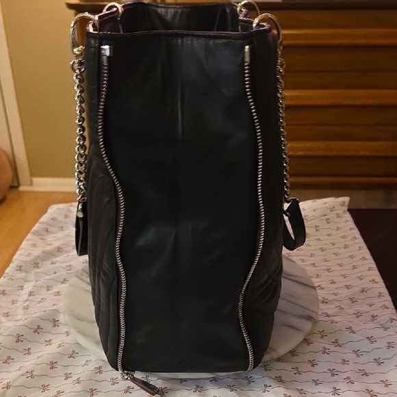 Henri Bendel 🖤🎀 No7 Black Quilted Leather Bag With Silver Hardware! - Picture 7 of 17